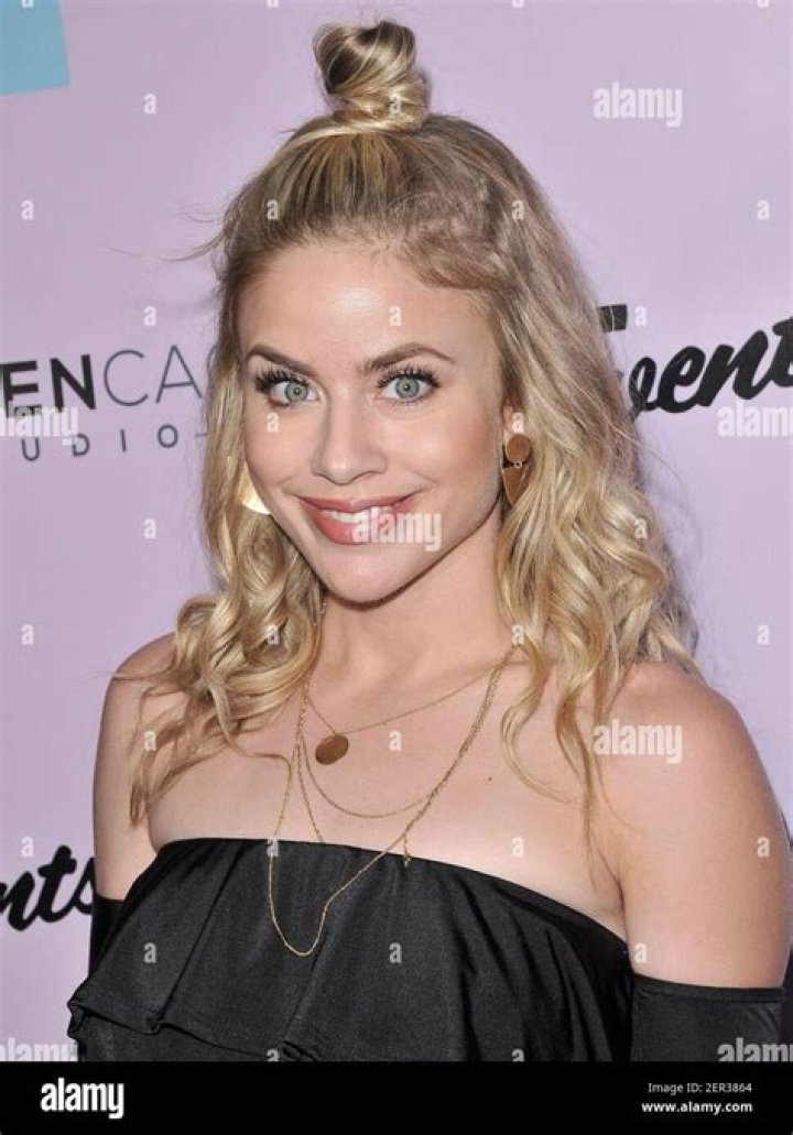 Addison Henderson Height, Weight, Net Worth, Age, Wiki, Who, Instagram, Biography