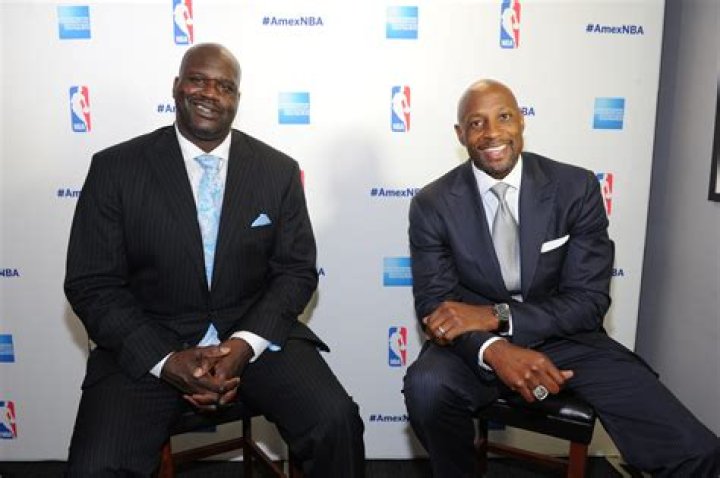 
Alonzo Mourning Height, Weight, Net Worth, Age, Birthday, Wikipedia, Who, Nationality, Biography 