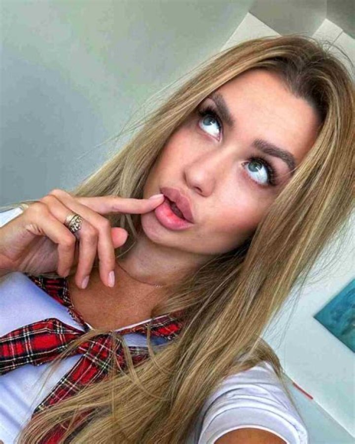 
Anni Krueger Height, Weight, Net Worth, Age, Birthday, Wikipedia, Who, Nationality, Biography 