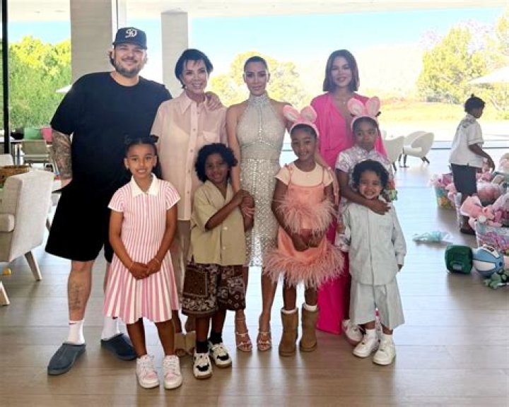 
“Grandma Vibes”: Why are fans slamming Kourtney Kardashian’s Easter outfit? 