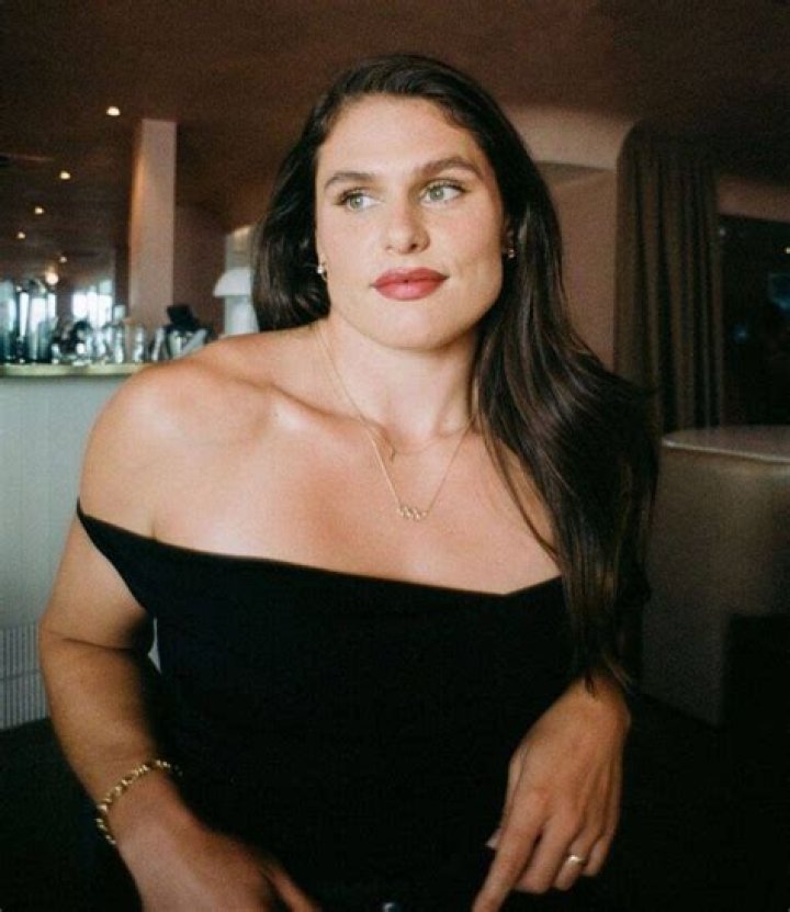 
Ilona🇮🇹 – ilonaaln Height, Weight, Net Worth, Age, Wiki, Who, Instagram, Biography 