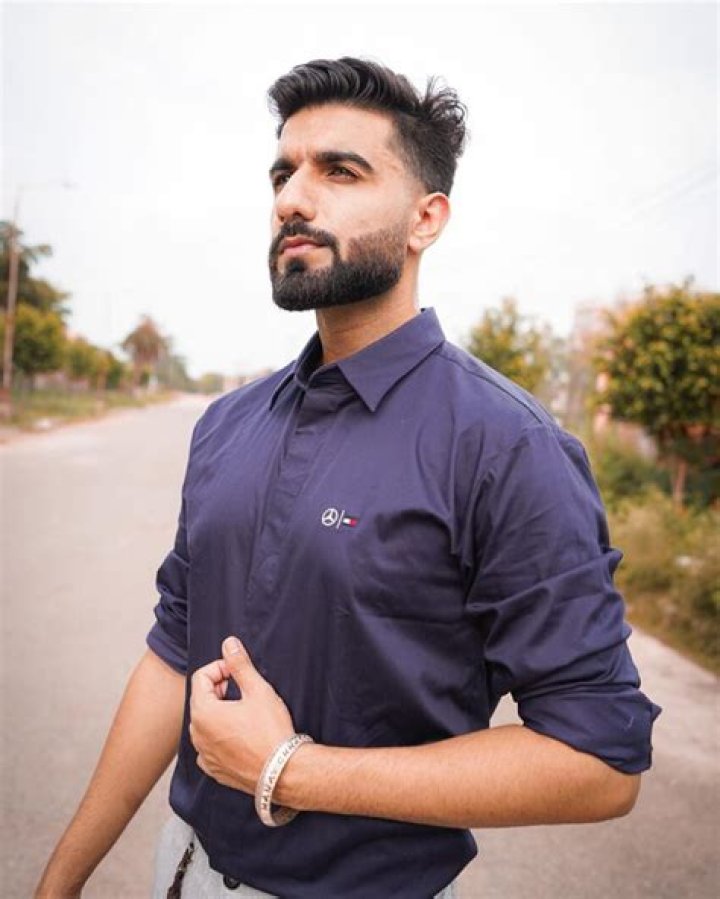 Joshua Chhabra Height, Weight, Net Worth, Age, Birthday, Wikipedia, Who, Instagram, Biography
