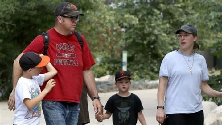 
Mayim Bialik And Her Ex-Husband Michael Stone Share Two Children 