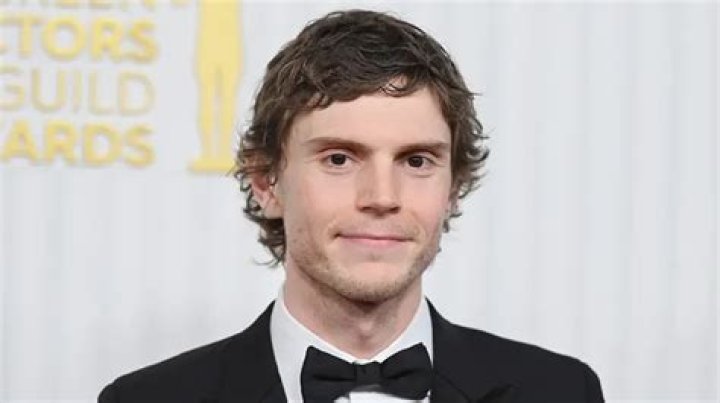 
Nathan Evan Height, Weight, Net Worth, Age, Birthday, Wikipedia, Who, Nationality, Biography 
