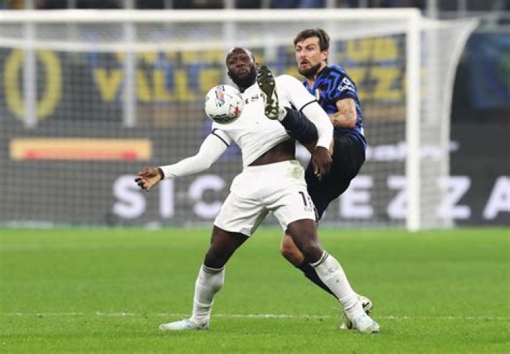 
Romelu Lukaku could miss Milan derby with injury 