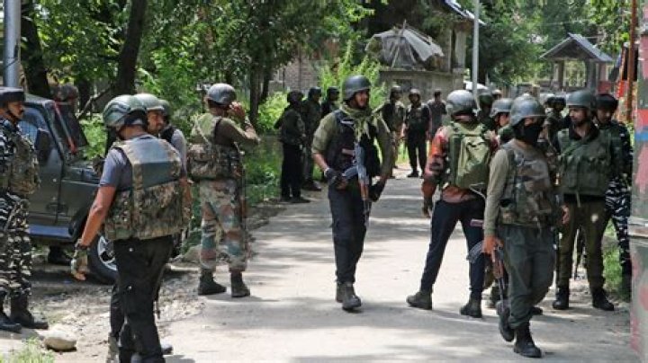 
Soldier, 2 civilians injured in encounter at J&K’s Kulgam 