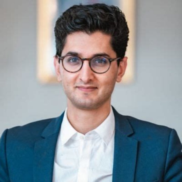 
Zartoshte Bakhtiari Wiki: Who Are His Parents? Family And Origin 